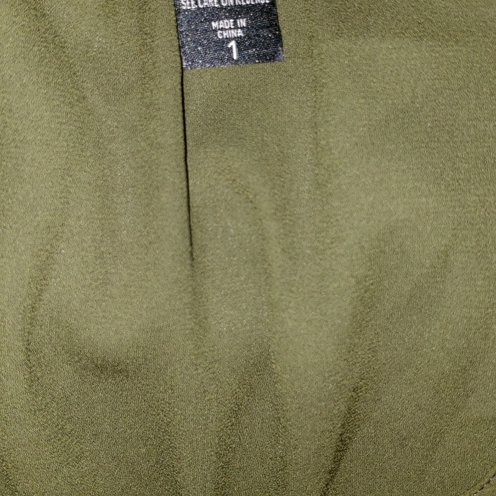 Torrid army green blouse - Picture 6 of 7